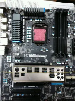 Gigabyte GA-P67A-UD3P-B3 original desktop motherboard DDR3 LGA1155 P67A-UD3P-B3 32GB P67 uporablja Desktop motherboard o prodaji - 