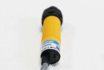 Povratne informacije reflex fotoelektrično stikalo senzor E3F-R2NK DC NPN NE premera 18 mm razdalje 2m Pretvornik - 
